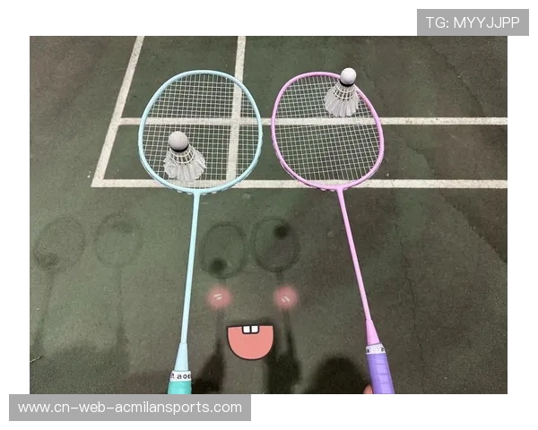 羽毛球轻吊骗到对手跪地，精准技巧让你瞬间制胜